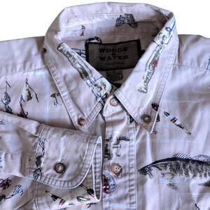 Woods & Water Shirt Mens Large Tan Fishing Lure Print Button Front‎ Long Sleeve